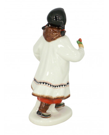 LOMONOSOV IMPERIAL PORCELAIN FIGURINE ESKIMO GIRL WITH FLOWER