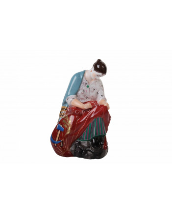 LOMONOSOV IMPERIAL PORCELAIN FIGURINE RED BANNER EMBROIDERER
