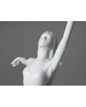 LOMONOSOV IMPERIAL PORCELAIN FIGURINE BALLET LA BAYADÈRE Ulyana Lopatkina WHITE