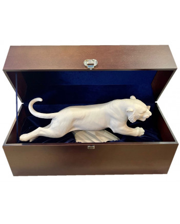 LOMONOSOV IMPERIAL PORCELAIN FIGURINE TIGER JUMPING White
